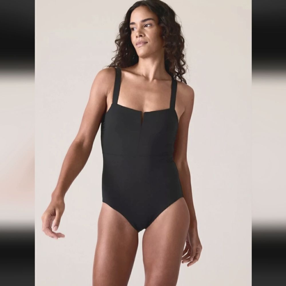 Athleta Square V Neck One Piece Swimsuit Black Size 32 B/C New